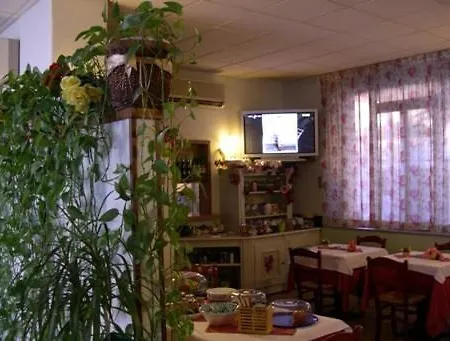 Le Rose Otel 3*