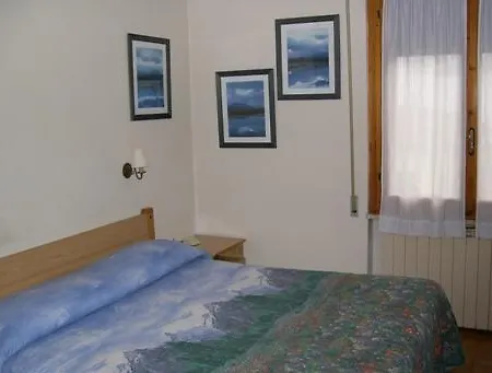 Otel Le Rose 3*